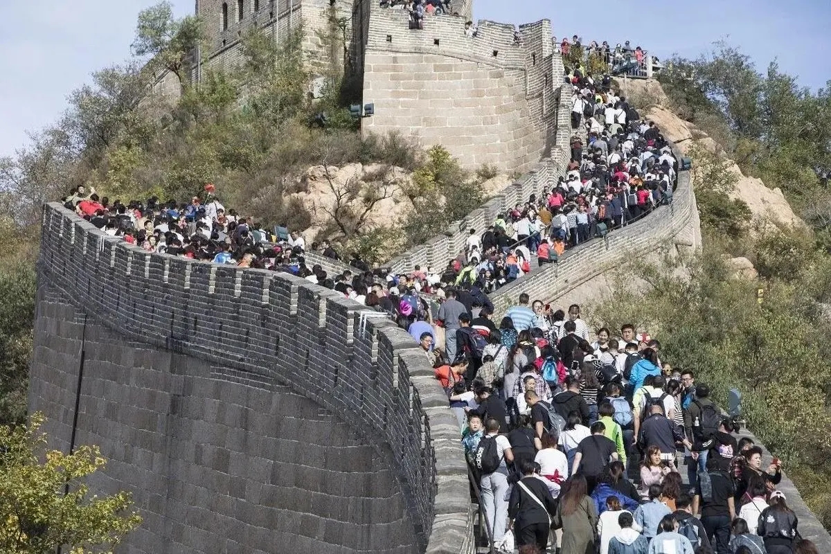 文化和旅游部发布中秋节、国庆节假期出游提示：提高安全防范意识 文明健康