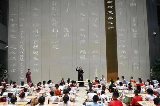 中国典籍博览遇“新题”：馆中设“馆”渐成风潮