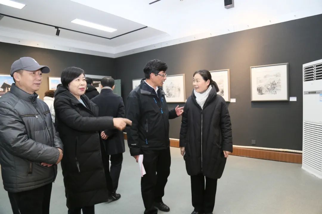 <b>民建中央画院青岛分院成立十周年艺术作品展隆重开展</b>