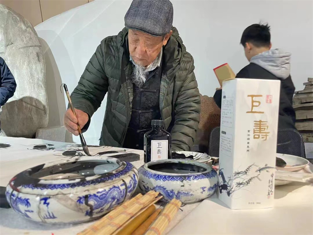 展望2024——百幅名家书画作品展将在青岛崂山绿石博物馆开幕