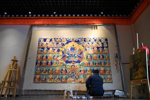 甘南藏族唐卡小镇“新故相推”：“Z世代”学徒对话艺术大师