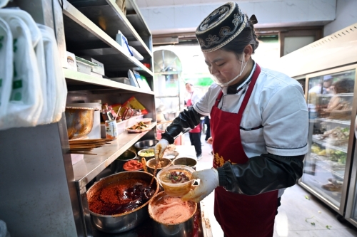 天水遇上麻辣烫：美食这样带火一座城