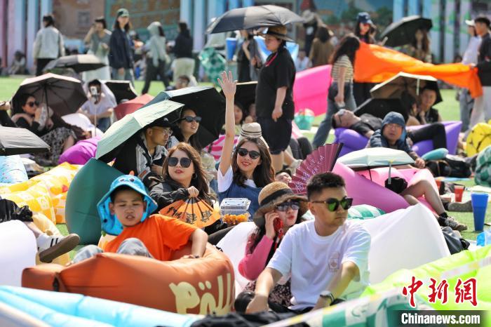 “五一”假期山东旅游市场火热 “松弛感”“反向游”成新潮流