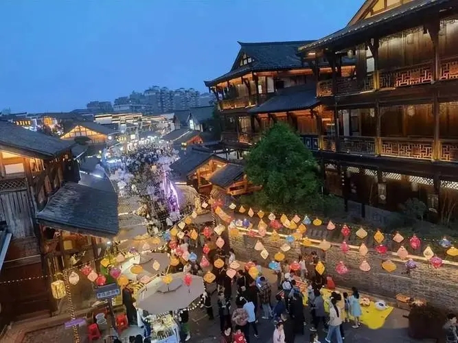 推动旅游高质量发展迈上新台阶
