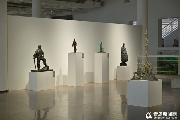 “山东省雕塑艺术家协会会员作品展”在青岛市雕塑馆开展