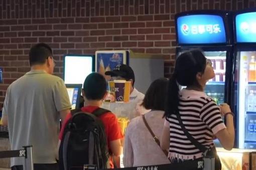 票房飘红、衍生品“破圈” IP全产业链开发拉动“电影+”经济飙升