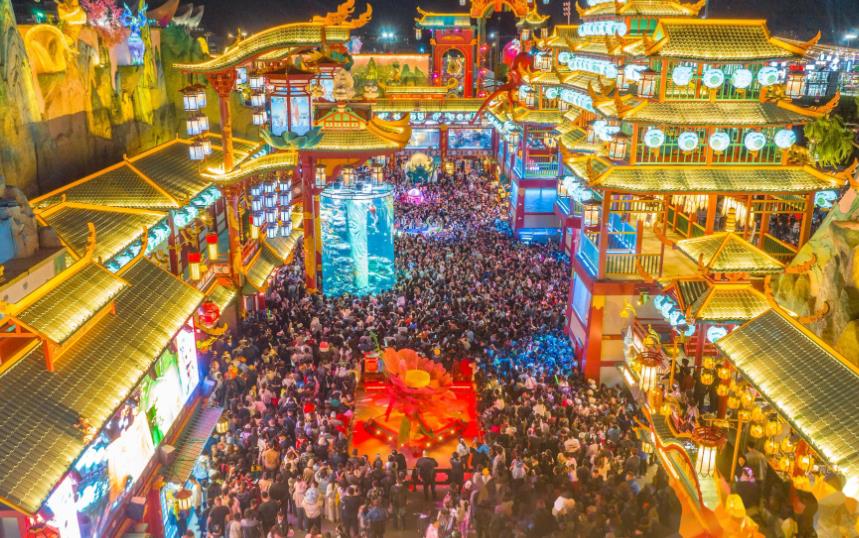 文旅场景“上新”，“点