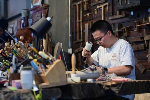 伊犁老城：非遗在文旅融合中守正创新