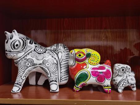 陕西:政策护航青年“守艺人”返乡创业