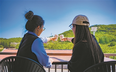 青岛乡村咖啡屋:慢下你的脚步