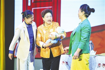 青岛市小戏小剧展演活动首场演出在西海岸新区举办