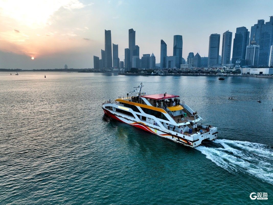 喂海鸥、赏夕照,青岛海上观光迎来最佳时节