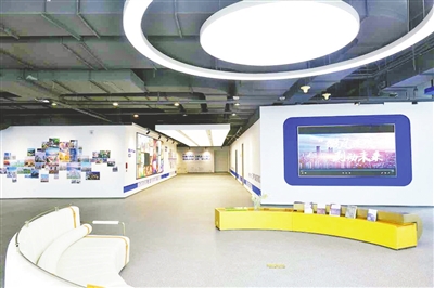 青岛成微短剧“爆款”取景地 230余部在头部平台热播