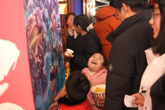 电影市场火爆 为经济发展打开新空间