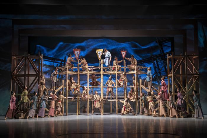 广西北海文旅新IP舞剧《大浪千帆》首演 取材海丝古港