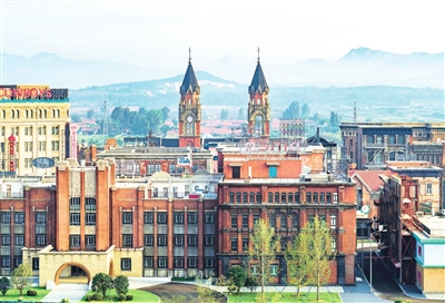 <font color='red'>青岛</font>影视基地打造两大文