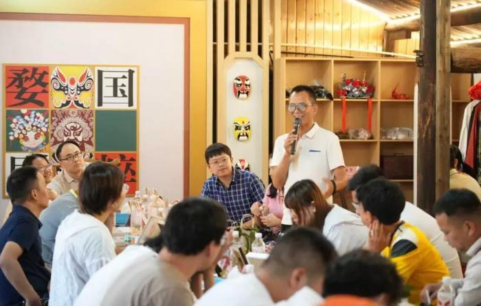 从一出戏到一座村：浙江金华“婺剧村”觅新声